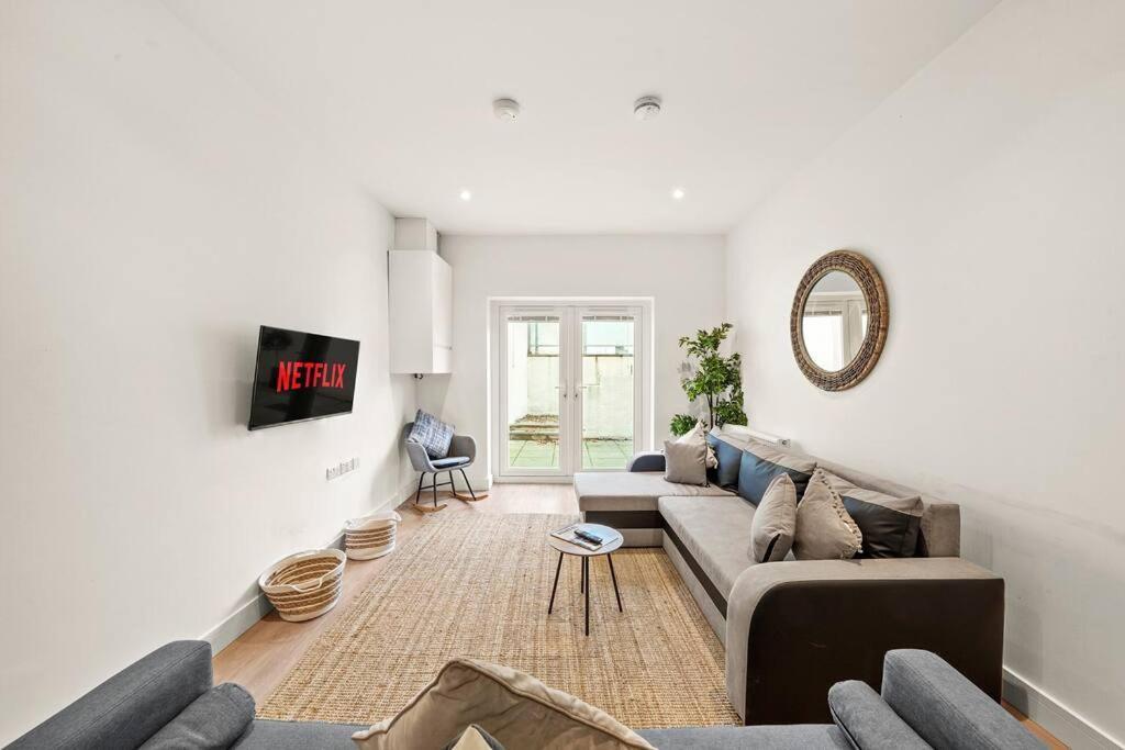 Exquisite Scandi Gem Of Bristol - Sleeps 6 Apartment ภายนอก รูปภาพ