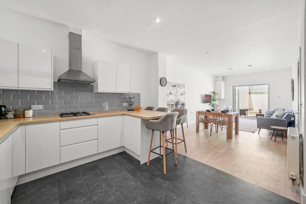 Exquisite Scandi Gem Of Bristol - Sleeps 6 Apartment ภายนอก รูปภาพ